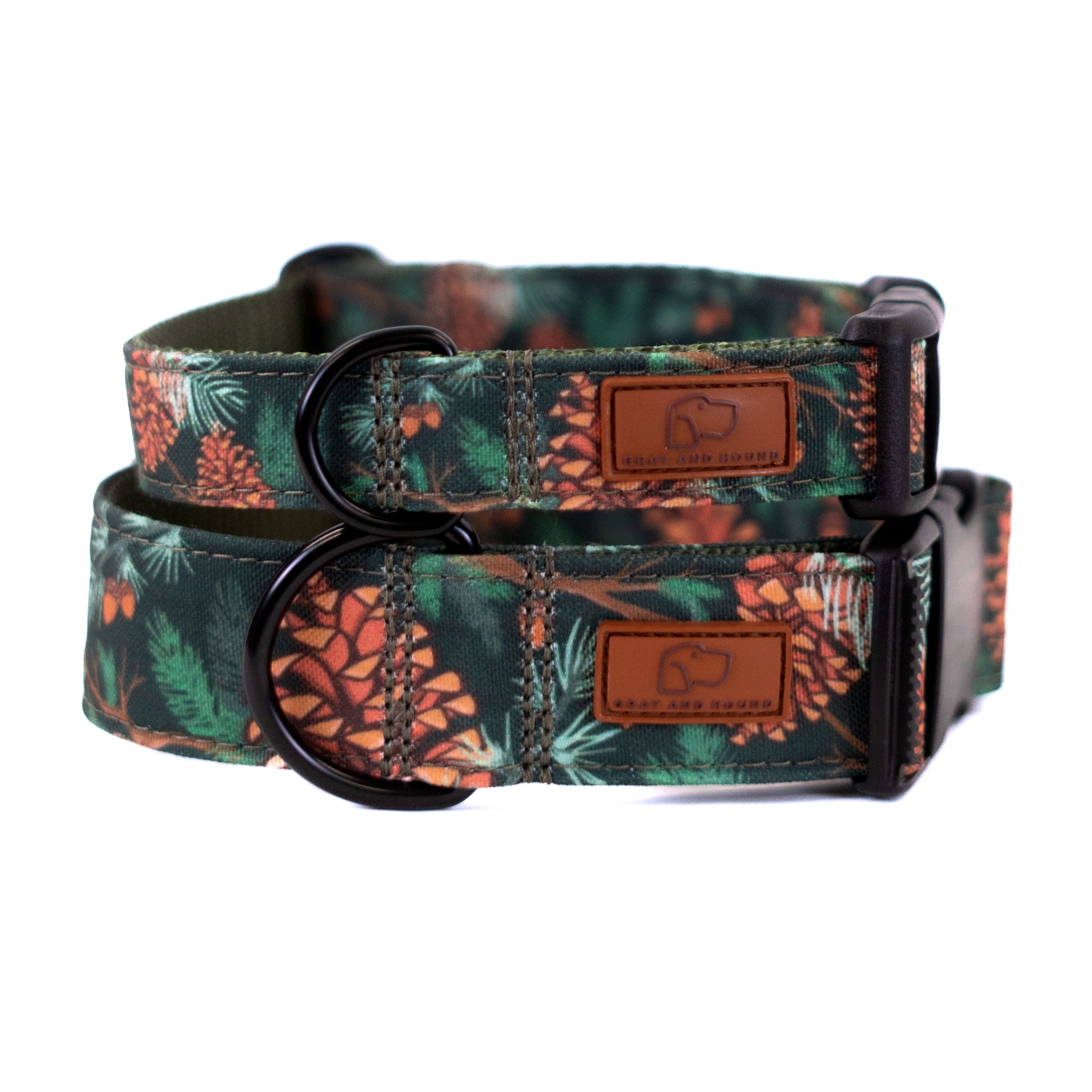 Forest Green Pinecone Collar